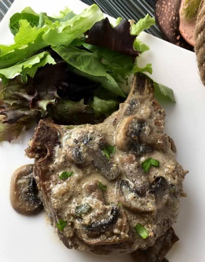 Côtes de porc et sauce crémeuse aux champignon 2 UnAmourDeSoi.fr