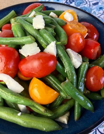 Salade de haricots verts avec tomates et feta 3 UnAmourDeSoi.fr